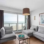 Appartment In Noordzee
